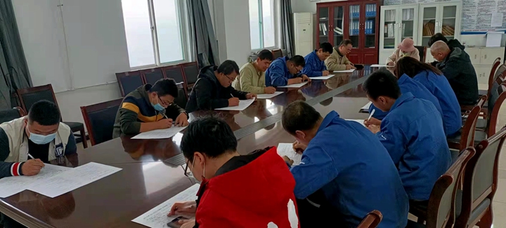 4cdee8fe20132f5593bcbcc5137ec56.jpg